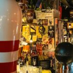 Innenansicht der Lebowski Bar in Reykjavik
