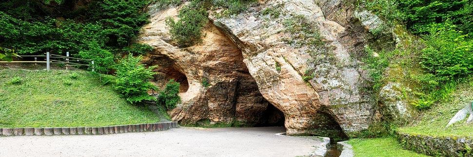 Die Gutmannshöhle in Sigulda, Lettland