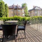 Terrasse im Doppelzimmer im Kurshi Hotel & Spa in Jürmala, Lettland