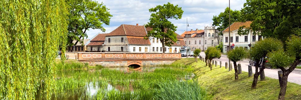 Der Stadtgarten in Kuldiga, Lettland