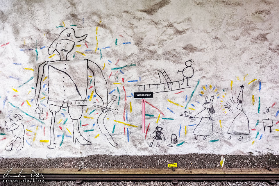 Moderne Kunst in der Metro-Station Hallonbergen in Stockholm, Schweden