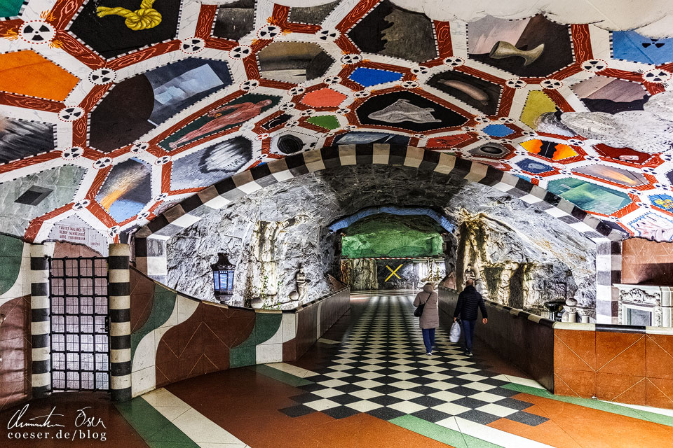 Moderne Kunst in der Metro-Station Kungsträdgården in Stockholm, Schweden