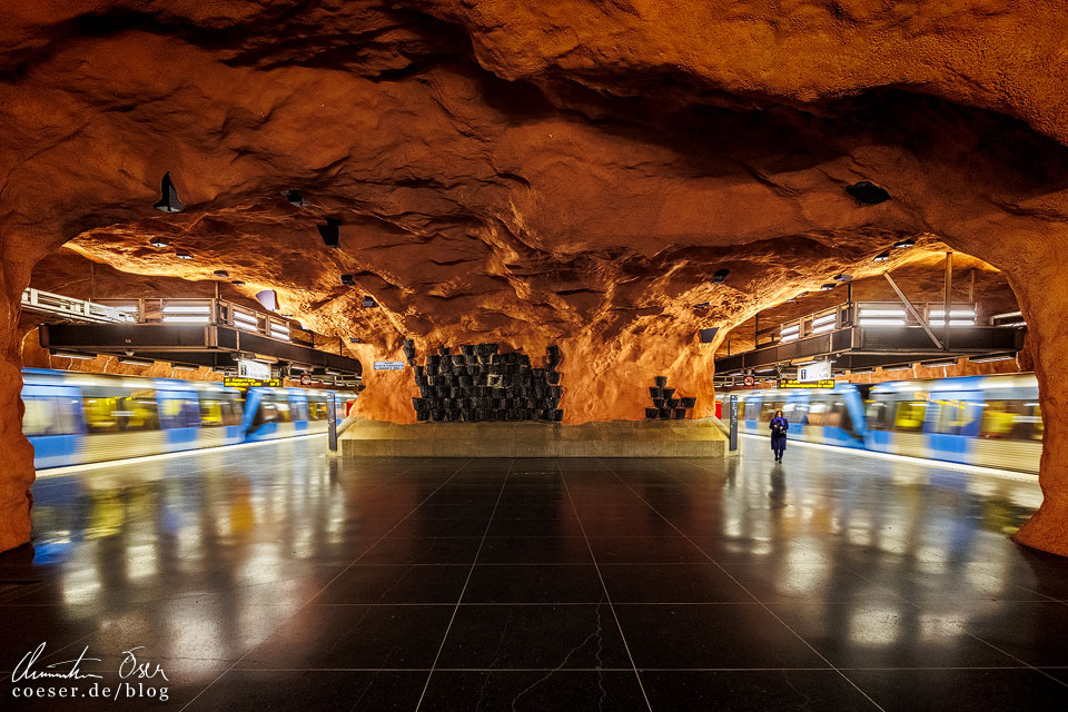 Moderne Kunst in der Metro-Station Rådhuset in Stockholm, Schweden