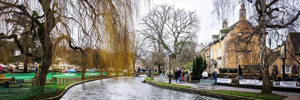 Stadtansicht von Bourton-on-the-Water in den Cotswolds