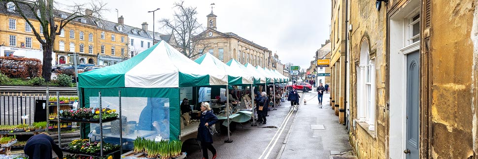 Wochenmarkt in Chipping Norton in den Cotswolds