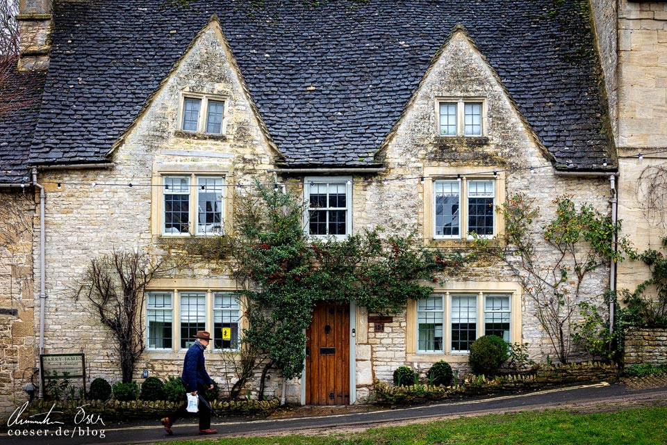 Historisches Haus auf der High Street in Burford, Cotswolds