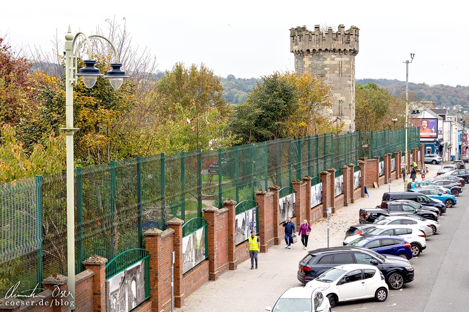 Die Peace Wall in Derry