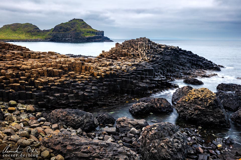 Giant's Causeway an der Causeway Coastal Route in Nordirland