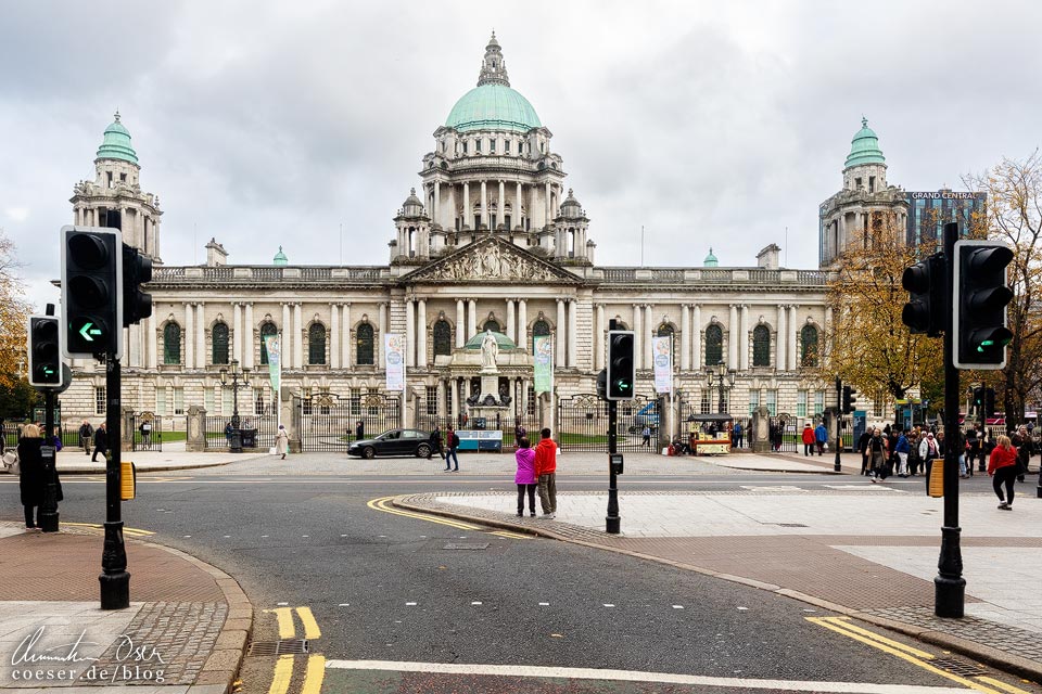 Außenansicht der City Hall von Belfast