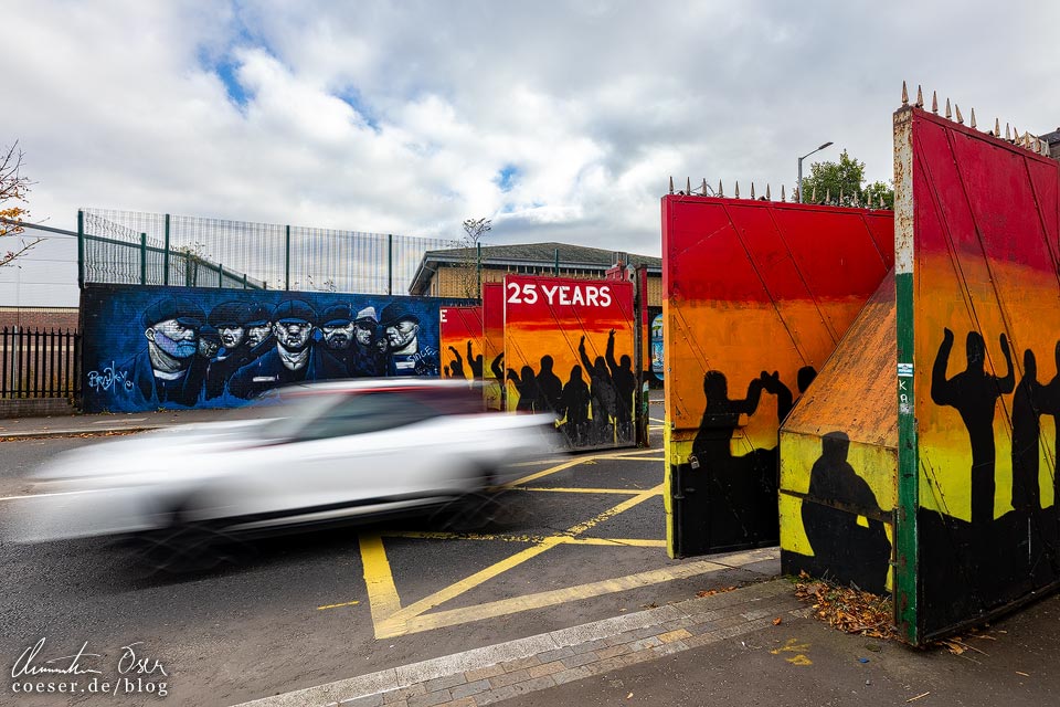 Peace Gates am Lanark Way in Belfast