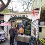 Eingang zum Restaurant Konspira in Wroclaw