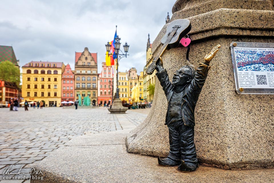 Zwerg Krasnal Leszko z Wrocławca (Leszek Cichoński) am Rynek in Breslau, Polen