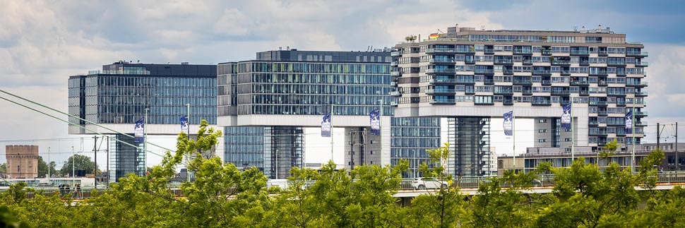 Die Kranhäuser im Rheinhafen von Köln
