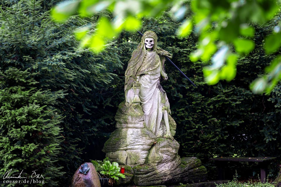 Der Sensenmann auf dem Melatenfriedhof in Köln