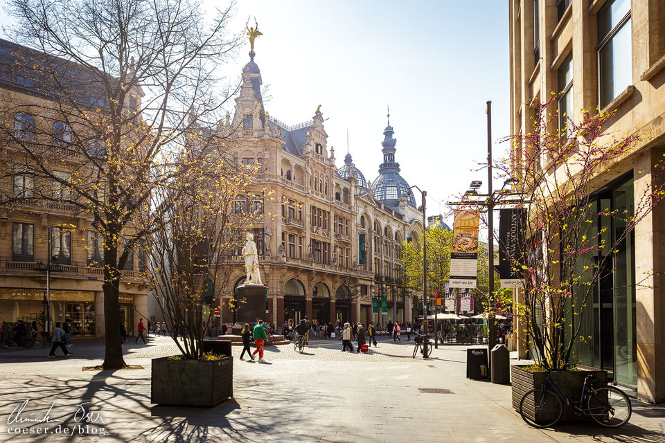Einkaufsstraße Meir in Antwerpen, Belgien