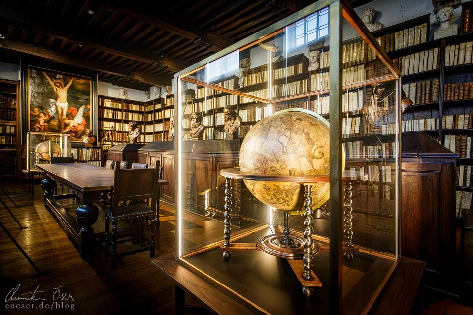Die alte Bibliothek im Plantin-Moretus-Museum in Antwerpen