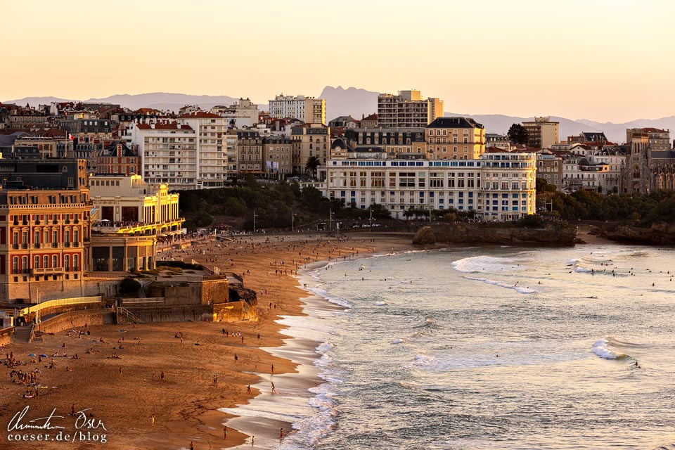 Grande Plage und Plage Miramar zum Sonnenuntergang in Biarritz
