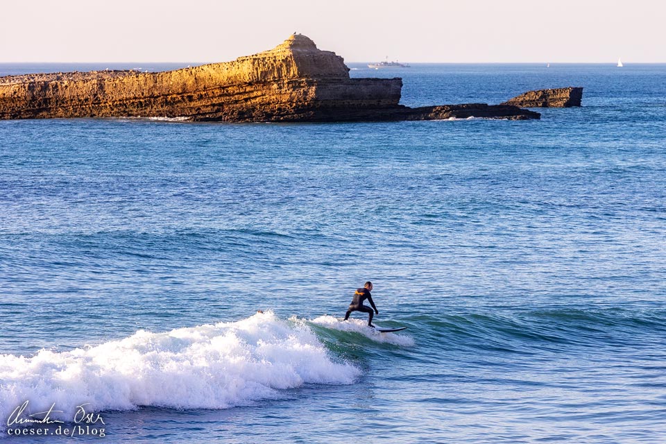 Surfer am Plage Miramar in Biarritz