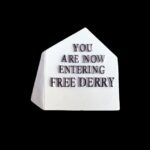 Reisesouvenir-Magnet aus Derry/Londonderry, Nordirland