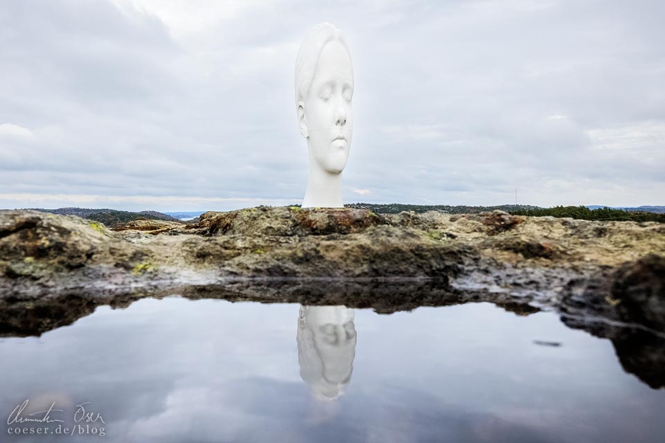 Skulptur ANNA (Jaume Plensa) im Skulpturenpark Pilane in der schwedischen Provinz Bohuslän