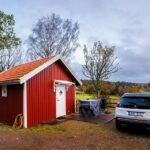 Private Schwedenhütte in Lysekil (Provinz Bohuslän) mit Parkplatz