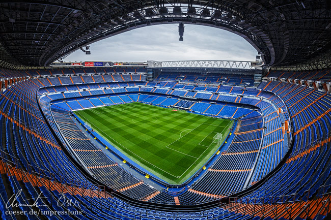 Das Bernabéu-Stadion (Estadio Santiago Bernabéu) des Fußballvereins Real Madrid in Madrid, Spanien.