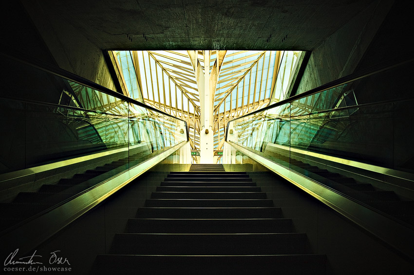 Bahnhof Oriente von Architekt Santiago Calatrava in Lissabon, Portugal.