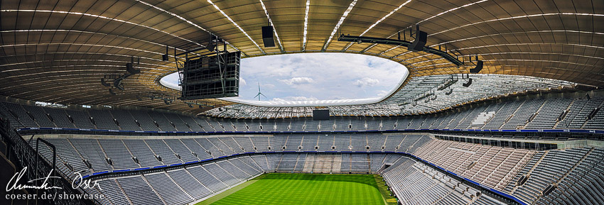 Stadionpanorama der Allianz Arena vom FC Bayern und 1860 in München, Deutschland.