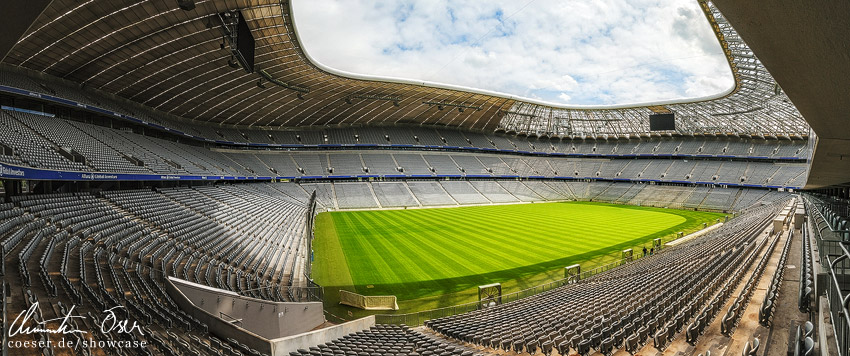 Stadionpanorama der Allianz Arena vom FC Bayern und 1860 in München, Deutschland.