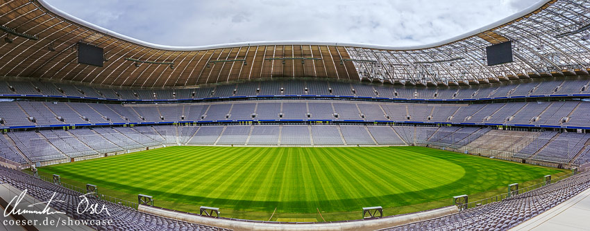 Stadionpanorama der Allianz Arena vom FC Bayern und 1860 in München, Deutschland.