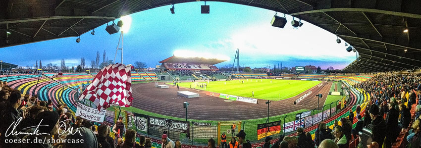 Panorama des Friedrich-Ludwig-Jahn-Sportpark in Berlin, Deutschland.