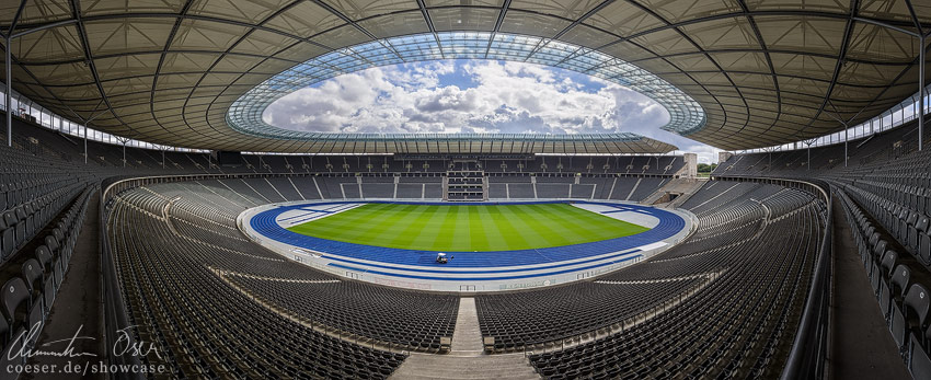 Panorama des Olympiastadions von Hertha BSC in Berlin, Deutschland.