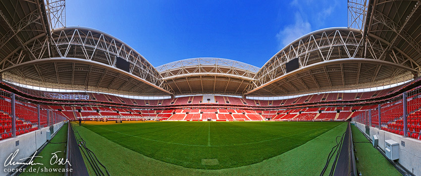 Stadionpanorama der Turk-Telekom-Arena von Galatasaray in Istanbul, Türkei.