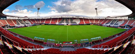 Panorama des AFAS Stadium in Alkmaar, Niederlande