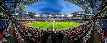 Panorama der Red Bull Arena in Salzburg, Österreich